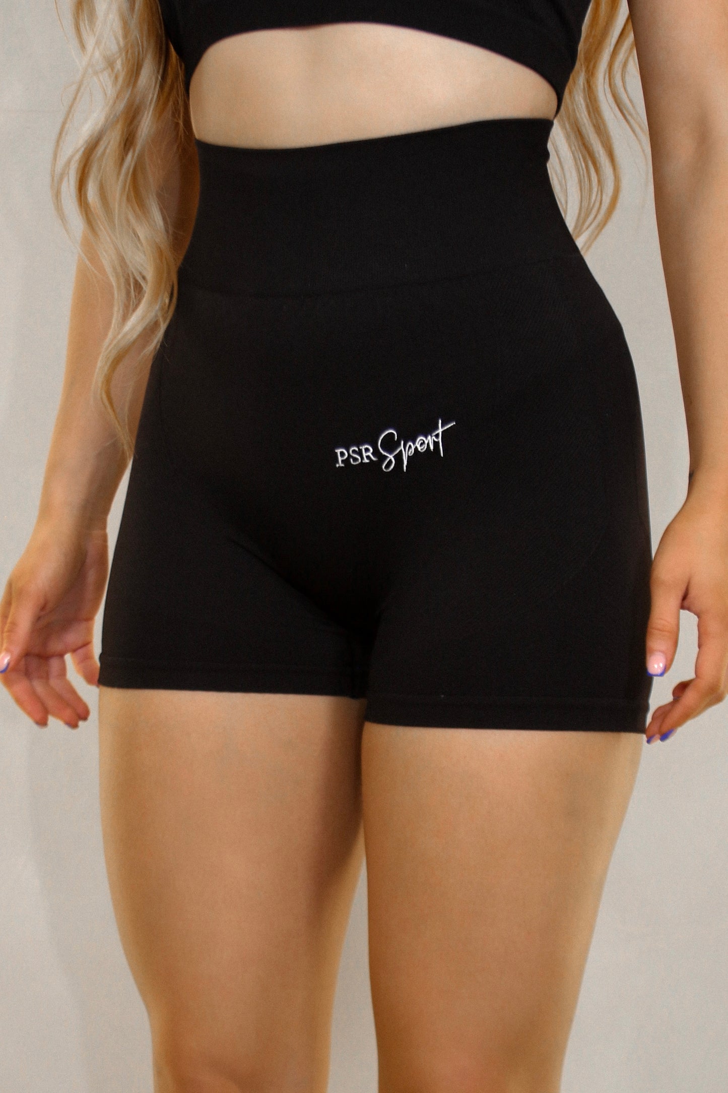 PSR SPORT SEAMLESS HIGH WAISTED SCRUNCH BUM SHORTS IN BLACK